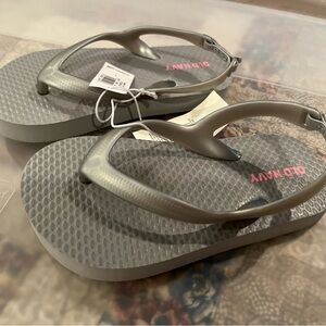 Old Navy Silver Flip Flops with strap